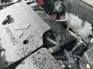 ✅ 2020 Mitsubishi Outlander SE • VIN: JA4AD3A35LZ019981 • Лот: 41559044. Опубликован ранее на IAAI с пробегом 99 807 миль. Бесплатный доступ к архиву аукционных продаж из США и подробный отчёт об истории автомобиля на DreamBid. Изображение 19.