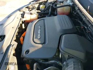 ✅ 2018 Chrysler Pacifica Hybrid Limited • VIN: 2C4RC1N70JR159165 • Lot: 42286295. Wystawiony na IAAI z przebiegiem 173 351 mil. Bezpłatny archiwum sprzedaży aukcyjnych z USA i szczegółowy raport historii pojazdu na DreamBid. Zdjęcie 19.