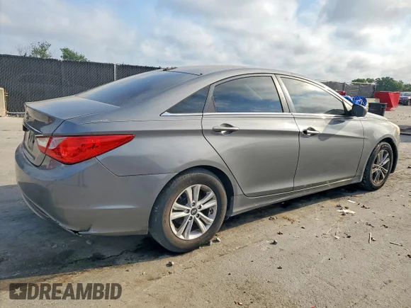 ✅ 2013 Hyundai Sonata GLS • VIN: 5NPEB4AC5DH732245 • Lot: 47185056. Wystawiony na Copart z przebiegiem Nie podano. Bezpłatny archiwum sprzedaży aukcyjnych z USA i szczegółowy raport historii pojazdu na DreamBid. Zdjęcie 3.