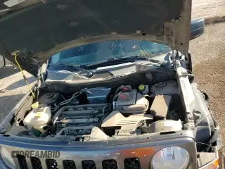 ✅ 2017 Jeep Patriot High Altitude • VIN: 1C4NJPFA5HD131781 • Lot: 82753915. Wystawiony na Copart z przebiegiem 123 185 mil. Bezpłatny archiwum sprzedaży aukcyjnych z USA i szczegółowy raport historii pojazdu na DreamBid. Zdjęcie 14.