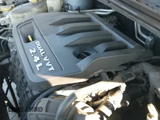 ✅ 2014 Chrysler 200 LX • VIN: 1C3CCBAB4EN143189 • Lot: 43635991. Listed on IAAI with 164,598 mi. Free auction sales archive from the USA and detailed vehicle history report at DreamBid. Image 13.