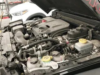 ✅ 2019 Jeep Wrangler Unlimited Rubicon • VIN: 1C4HJXFN7KW561193 • Лот: 41500907. Опубликован ранее на IAAI с пробегом 18 697 миль. Бесплатный доступ к архиву аукционных продаж из США и подробный отчёт об истории автомобиля на DreamBid. Изображение 20.