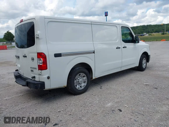 ✅ 2012 Nissan NV S • VIN: 1N6AF0KY6CN105555 • Lot: 42632740. Wystawiony na IAAI z przebiegiem 125 092 mil. Bezpłatny archiwum sprzedaży aukcyjnych z USA i szczegółowy raport historii pojazdu na DreamBid. Zdjęcie 4.