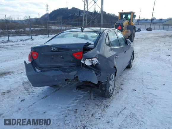 ✅ 2009 Hyundai Elantra SE • VIN: KMHDU46D99U669859 • Lot: 44180270. Wystawiony na IAAI z przebiegiem 139 527 mil. Bezpłatny archiwum sprzedaży aukcyjnych z USA i szczegółowy raport historii pojazdu na DreamBid. Zdjęcie 4.