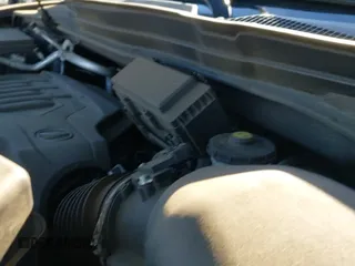 ✅ 2019 Acura MDX Technology • VIN: 5J8YD4H57KL015208 • Lot: 43399413. Wystawiony na IAAI z przebiegiem 91 709 mil. Bezpłatny archiwum sprzedaży aukcyjnych z USA i szczegółowy raport historii pojazdu na DreamBid. Zdjęcie 19.