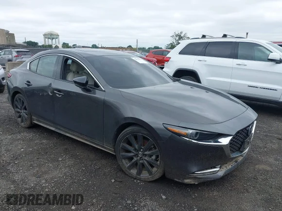 ✅ 2021 Mazda 3 Premium Plus • VIN: 3MZBPBEY0MM250286 • Lot: 42872773. Wystawiony na IAAI z przebiegiem 103 293 mil. Bezpłatny archiwum sprzedaży aukcyjnych z USA i szczegółowy raport historii pojazdu na DreamBid. Zdjęcie 1.