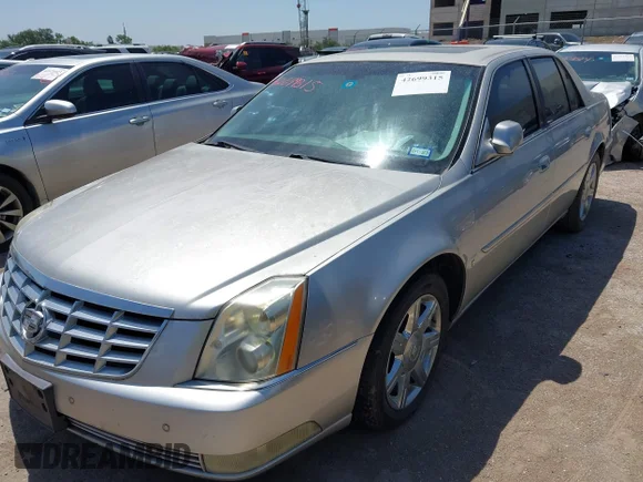 ✅ 2007 Cadillac DTS Luxury I • VIN: 1G6KD57YX7U163444 • Lot: 42699315. Wystawiony na IAAI z przebiegiem 152 072 mil. Bezpłatny archiwum sprzedaży aukcyjnych z USA i szczegółowy raport historii pojazdu na DreamBid. Zdjęcie 6.