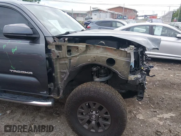 ✅ 2020 Toyota Tacoma TRD Off Road • VIN: 3TMAZ5CN6LM120644 • Lot: 44979401. Wystawiony na IAAI z przebiegiem 64 335 mil. Bezpłatny archiwum sprzedaży aukcyjnych z USA i szczegółowy raport historii pojazdu na DreamBid. Zdjęcie 6.