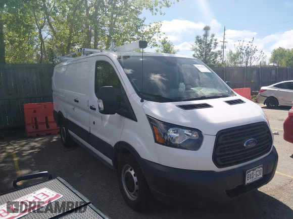 ✅ 2019 Ford Transit • VIN: 1FTYE1ZM0KKB43926 • Lot: 44938538. Wystawiony na IAAI z przebiegiem 116 567 mil. Bezpłatny archiwum sprzedaży aukcyjnych z USA i szczegółowy raport historii pojazdu na DreamBid. Zdjęcie 1.