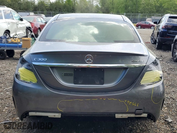 ✅ 2020 Mercedes-Benz C 300 • VIN: W1KWF8EB6LR592642 • Lot: 50256256. Wystawiony na Copart z przebiegiem 66 132 mil. Bezpłatny archiwum sprzedaży aukcyjnych z USA i szczegółowy raport historii pojazdu na DreamBid. Zdjęcie 6.