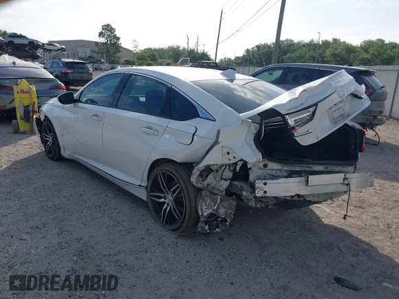 ✅ 2022 Honda Accord Touring • VIN: 1HGCV2F92NA013268 • Lot: 44857035. Wystawiony na IAAI z przebiegiem 76 399 mil. Bezpłatny archiwum sprzedaży aukcyjnych z USA i szczegółowy raport historii pojazdu na DreamBid. Zdjęcie 3.