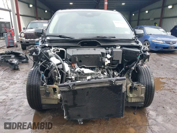 ✅ 2025 Honda Pilot EX-L • VIN: 5FNYG2H46SB022106 • Lot: 43851277. Listed on IAAI with 12,439 mi. Free auction sales archive from the USA and detailed vehicle history report at DreamBid. Image 6.