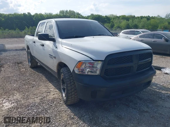 ✅ 2018 Ram 1500 Tradesman • VIN: 1C6RR7ST0JS206347 • Lot: 45028997. Wystawiony na IAAI z przebiegiem 174 692 mil. Bezpłatny archiwum sprzedaży aukcyjnych z USA i szczegółowy raport historii pojazdu na DreamBid. Zdjęcie 1.