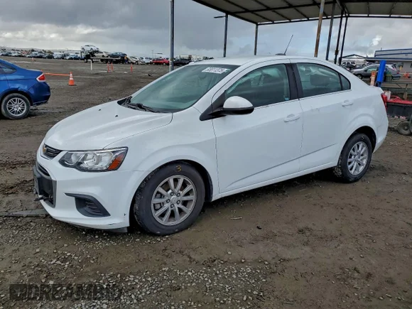 ✅ 2017 Chevrolet Sonic LT • VIN: 1G1JD5SB0H4176256 • Lot: 93811375. Wystawiony na Copart z przebiegiem 65 677 mil. Bezpłatny archiwum sprzedaży aukcyjnych z USA i szczegółowy raport historii pojazdu na DreamBid. Zdjęcie 1.