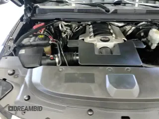 ✅ 2018 Cadillac Escalade ESV Luxury • VIN: 1GYS4HKJ3JR352630 • Лот: 67208895. Опубликован ранее на Copart с пробегом 130 702 миль. Бесплатный доступ к архиву аукционных продаж из США и подробный отчёт об истории автомобиля на DreamBid. Изображение 14.