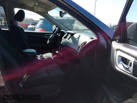 ✅ 2020 Nissan Pathfinder SV • VIN: 5N1DR2BMXLC580455 • Lot: 44593430. Wystawiony na IAAI z przebiegiem 157 722 mil. Bezpłatny archiwum sprzedaży aukcyjnych z USA i szczegółowy raport historii pojazdu na DreamBid. Zdjęcie 5.