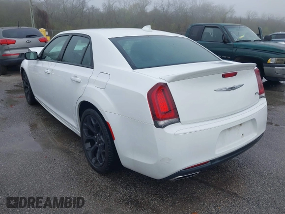✅ 2020 Chrysler 300 S • VIN: 2C3CCABT2LH189515 • Lot: 44539630. Wystawiony na IAAI z przebiegiem 78 305 mil. Bezpłatny archiwum sprzedaży aukcyjnych z USA i szczegółowy raport historii pojazdu na DreamBid. Zdjęcie 3.