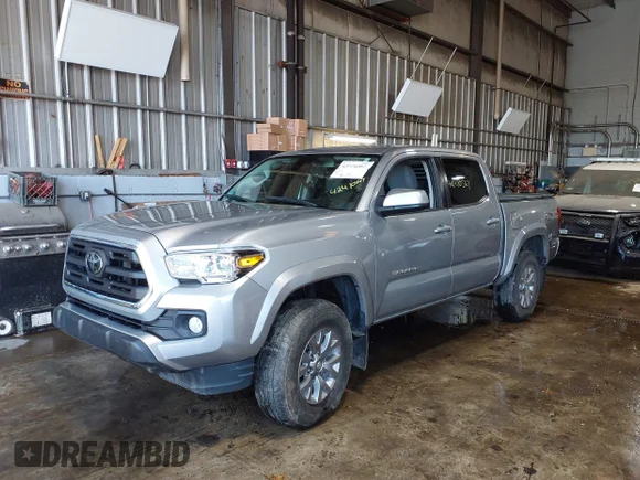 ✅ 2019 Toyota Tacoma SR • VIN: 3TMCZ5AN1KM240314 • Lot: 42470567. Wystawiony na IAAI z przebiegiem Nie podano. Bezpłatny archiwum sprzedaży aukcyjnych z USA i szczegółowy raport historii pojazdu na DreamBid. Zdjęcie 2.