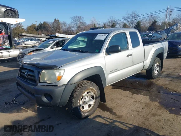✅ 2008 Toyota Tacoma • VIN: 5TEUU42N58Z577625 • Lot: 44362748. Wystawiony na IAAI z przebiegiem 135 589 mil. Bezpłatny archiwum sprzedaży aukcyjnych z USA i szczegółowy raport historii pojazdu na DreamBid. Zdjęcie 2.