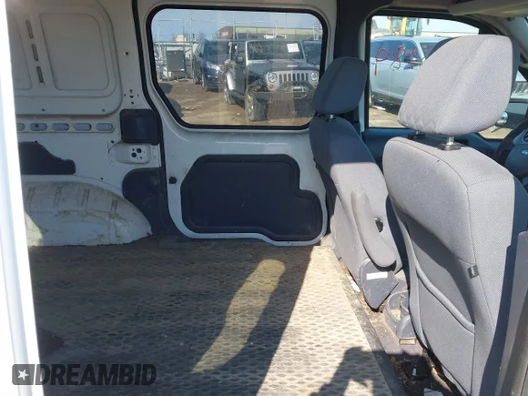 ✅ 2010 Ford Transit Connect XLT • VIN: NM0LS6BN2AT019231 • Lot: 41435289. Wystawiony na IAAI z przebiegiem 204 417 mil. Bezpłatny archiwum sprzedaży aukcyjnych z USA i szczegółowy raport historii pojazdu na DreamBid. Zdjęcie 8.