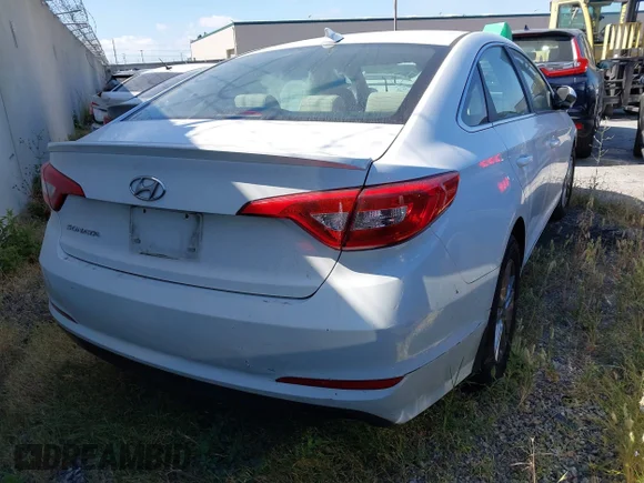 ✅ 2015 Hyundai Sonata SE • VIN: 5NPE24AF4FH155561 • Lot: 44766877. Wystawiony na IAAI z przebiegiem Nie podano. Bezpłatny archiwum sprzedaży aukcyjnych z USA i szczegółowy raport historii pojazdu na DreamBid. Zdjęcie 4.