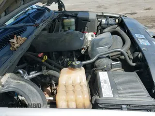 2002 Chevrolet Silverado 1500 LS z VIN 1GCEK14V12Z277928, wystawiony jako IAAI lot #42049150 z przebiegiem 198 414 mil mil oraz . Historia ofert i sprzedaży dostępna na DreamBid. Obrazek 19.