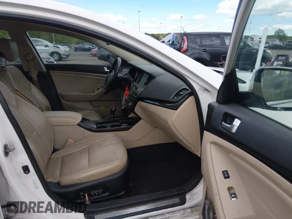 ✅ 2015 Kia Cadenza Premium • VIN: KNALN4D71F5178845 • Lot: 45131179. Wystawiony na IAAI z przebiegiem 154 602 mil. Bezpłatny archiwum sprzedaży aukcyjnych z USA i szczegółowy raport historii pojazdu na DreamBid. Zdjęcie 5.