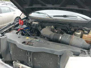 ✅ 2004 Ford F-150 STX • VIN: 1FTRX14W44NC09922 • Лот: 42451619. Опубликован ранее на IAAI с пробегом 239 802 миль. Бесплатный доступ к архиву аукционных продаж из США и подробный отчёт об истории автомобиля на DreamBid. Изображение 12.