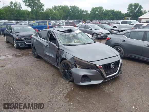 ✅ 2019 Nissan Altima SR • VIN: 1N4BL4CV0KC128082 • Лот: 45266600. Опубліковано раніше на IAAI з пробігом Не вказано. Безкоштовний доступ до архіву аукціонних продажів зі США та докладний звіт про історію автомобіля на DreamBid. Зображення 1.