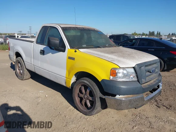✅ 2005 Ford F-150 XL • VIN: 1FTRF12545NB77701 • Lot: 43039135. Listed on IAAI with 215,624 mi. Free auction sales archive from the USA and detailed vehicle history report at DreamBid. Image 1.