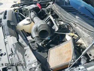 ✅ 2024 Ford F-150 XLT • VIN: 1FTEW3KPXRKD39415 • Lot: 42885566. Wystawiony na IAAI z przebiegiem 10 249 mil. Bezpłatny archiwum sprzedaży aukcyjnych z USA i szczegółowy raport historii pojazdu na DreamBid. Zdjęcie 19.