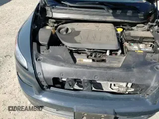 ✅ 2018 Jeep Cherokee Latitude Plus • VIN: 1C4PJMLX5JD575913 • Lot: 81493585. Wystawiony na Copart z przebiegiem 82 974 mil. Bezpłatny archiwum sprzedaży aukcyjnych z USA i szczegółowy raport historii pojazdu na DreamBid. Zdjęcie 13.