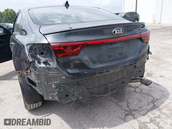 ✅ 2020 Kia Forte GT-Line • VIN: 3KPF34AD1LE261675 • Lot: 45119214. Wystawiony na IAAI z przebiegiem 104 505 mil. Bezpłatny archiwum sprzedaży aukcyjnych z USA i szczegółowy raport historii pojazdu na DreamBid. Zdjęcie 6.