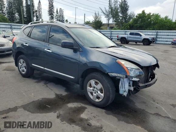 ✅ 2015 Nissan Rogue S • VIN: JN8AS5MT9FW653212 • Lot: 58651716. Wystawiony na Copart z przebiegiem 82 846 mil. Bezpłatny archiwum sprzedaży aukcyjnych z USA i szczegółowy raport historii pojazdu na DreamBid. Zdjęcie 4.