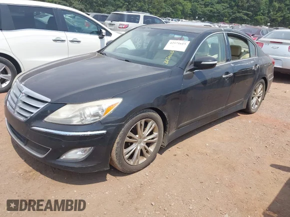 ✅ 2012 Hyundai Genesis 3.8L • VIN: KMHGC4DD0CU204851 • Lot: 42571615. Wystawiony na IAAI z przebiegiem 168 898 mil. Bezpłatny archiwum sprzedaży aukcyjnych z USA i szczegółowy raport historii pojazdu na DreamBid. Zdjęcie 2.