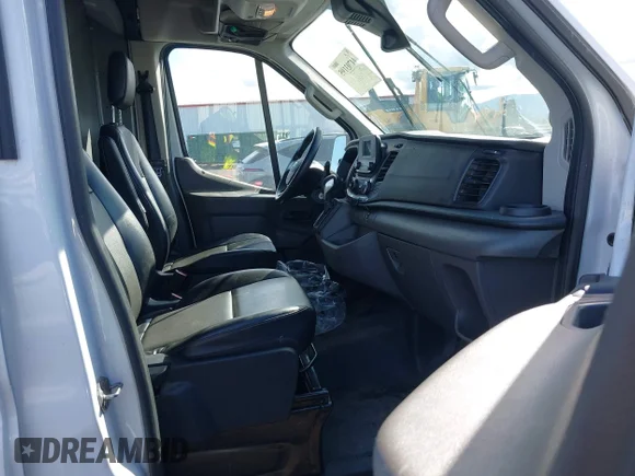 ✅ 2020 Ford Transit Cargo • VIN: 1FTBR1X82LKB78307 • Лот: 44703195. Опубліковано раніше на IAAI з пробігом 140 544 миль. Безкоштовний доступ до архіву аукціонних продажів зі США та докладний звіт про історію автомобіля на DreamBid. Зображення 5.