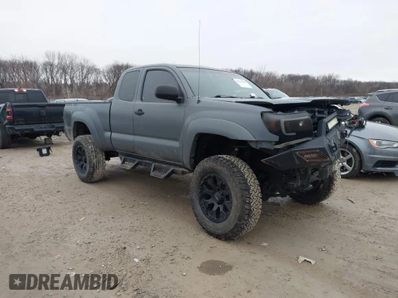 ✅ 2005 Toyota Tacoma • VIN: 5TEUU42N05Z135329 • Lot: 44131863. Wystawiony na IAAI z przebiegiem 98 449 mil. Bezpłatny archiwum sprzedaży aukcyjnych z USA i szczegółowy raport historii pojazdu na DreamBid. Zdjęcie 1.