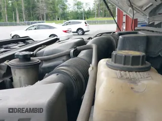 ✅ 2011 Ford F-350 • VIN: 1FDBF3B65BEB59060 • Lot: 42337420. Listed on IAAI with 296,579 mi. Free auction sales archive from the USA and detailed vehicle history report at DreamBid. Image 18.