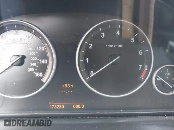 ✅ 2011 BMW 5 Series 535i • VIN: WBAFR7C56BC601587 • Lot: 44124475. Listed on IAAI with 173,230 mi. Free auction sales archive from the USA and detailed vehicle history report at DreamBid. Image 7.