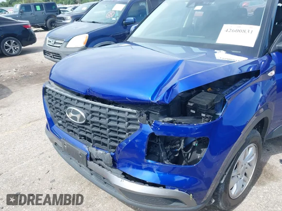 ✅ 2022 Hyundai Venue SE • VIN: KMHRB8A36NU197647 • Lot: 42600831. Wystawiony na IAAI z przebiegiem 52 631 mil. Bezpłatny archiwum sprzedaży aukcyjnych z USA i szczegółowy raport historii pojazdu na DreamBid. Zdjęcie 6.