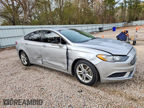 ✅ 2018 Ford Fusion SE • VIN: 3FA6P0LU2JR125853 • Lot: 78624805. Wystawiony na Copart z przebiegiem 220 032 mil. Bezpłatny archiwum sprzedaży aukcyjnych z USA i szczegółowy raport historii pojazdu na DreamBid. Zdjęcie 4.