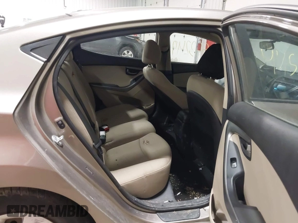 ✅ 2016 Hyundai Elantra SE • VIN: 5NPDH4AE8GH756684 • Lot: 44563249. Wystawiony na IAAI z przebiegiem 97 727 mil. Bezpłatny archiwum sprzedaży aukcyjnych z USA i szczegółowy raport historii pojazdu na DreamBid. Zdjęcie 8.