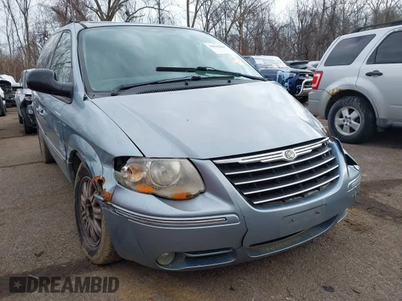 ✅ 2006 Chrysler Town & Country Limited • VIN: 2A8GP64LX6R797348 • Lot: 44645087. Listed on IAAI with 161,587 mi. Free auction sales archive from the USA and detailed vehicle history report at DreamBid. Image 1.