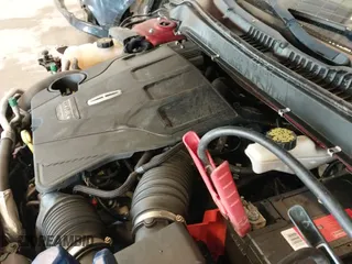 ✅ 2018 Lincoln MKZ Reserve • VIN: 3LN6L5FC5JR610005 • Lot: 41943082. Wystawiony na IAAI z przebiegiem 73 514 mil. Bezpłatny archiwum sprzedaży aukcyjnych z USA i szczegółowy raport historii pojazdu na DreamBid. Zdjęcie 20.