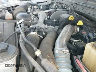 ✅ 2019 Ford F-250 XLT • VIN: 1FT7W2BT8KEG47154 • Lot: 43532983. Wystawiony na IAAI z przebiegiem 165 643 mil. Bezpłatny archiwum sprzedaży aukcyjnych z USA i szczegółowy raport historii pojazdu na DreamBid. Zdjęcie 19.