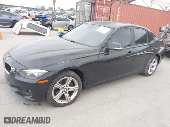 ✅ 2013 BMW 3 Series 328i • VIN: WBA3A5G5XDNP20386 • Lot: 45115312. Wystawiony na IAAI z przebiegiem 166 985 mil. Bezpłatny archiwum sprzedaży aukcyjnych z USA i szczegółowy raport historii pojazdu na DreamBid. Zdjęcie 2.