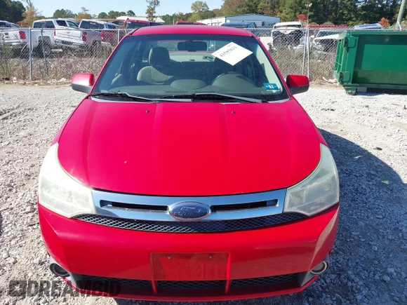 ✅ 2008 Ford Focus SE • VIN: 1FAHP35N08W228650 • Lot: 43585811. Wystawiony na IAAI z przebiegiem 143 520 mil. Bezpłatny archiwum sprzedaży aukcyjnych z USA i szczegółowy raport historii pojazdu na DreamBid. Zdjęcie 6.