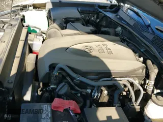 ✅ 2023 Toyota Tacoma Limited • VIN: 3TMGZ5AN6PM611072 • Лот: 42253542. Опубликован ранее на IAAI с пробегом 44 594 миль. Бесплатный доступ к архиву аукционных продаж из США и подробный отчёт об истории автомобиля на DreamBid. Изображение 19.