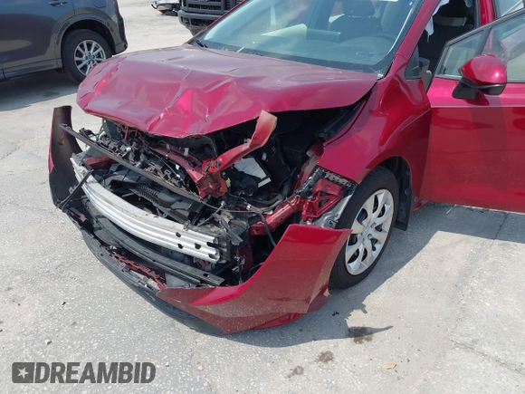 ✅ 2022 Toyota Corolla LE • VIN: 5YFEPMAE2NP306665 • Lot: 44684294. Wystawiony na IAAI z przebiegiem 61 556 mil. Bezpłatny archiwum sprzedaży aukcyjnych z USA i szczegółowy raport historii pojazdu na DreamBid. Zdjęcie 6.