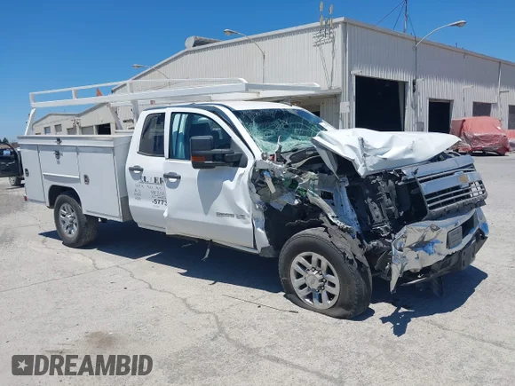 ✅ 2016 Chevrolet Silverado 2500HD Work Truck • VIN: 1GB2CUEG2GZ117778 • Лот: 45158654. Опубликован ранее на IAAI с пробегом 201 968 миль. Бесплатный доступ к архиву аукционных продаж из США и подробный отчёт об истории автомобиля на DreamBid. Изображение 1.